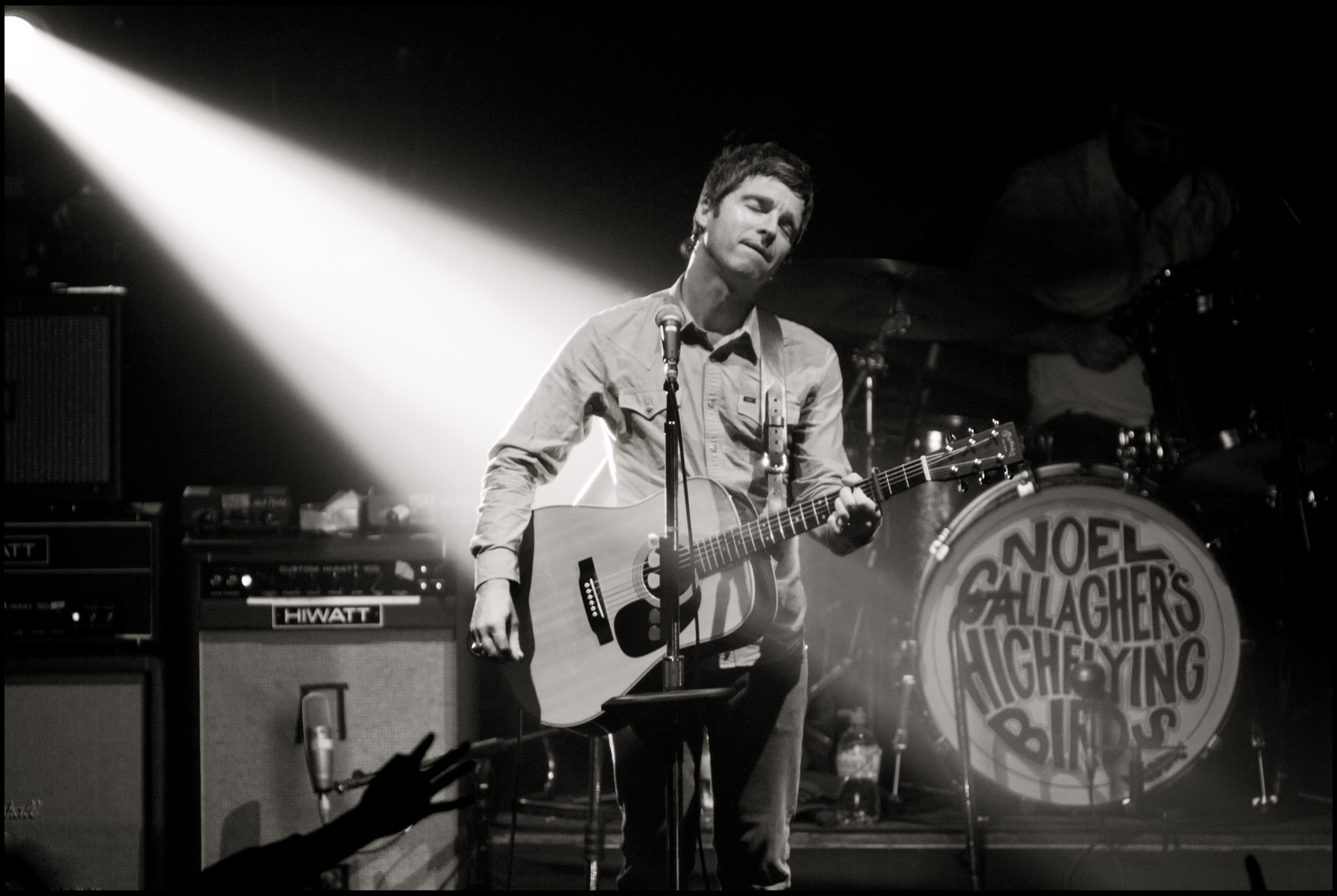Noel Gallagher's High Flying Birds Live Photo 3 (Jill Furmanovsky/rockarchive.com)